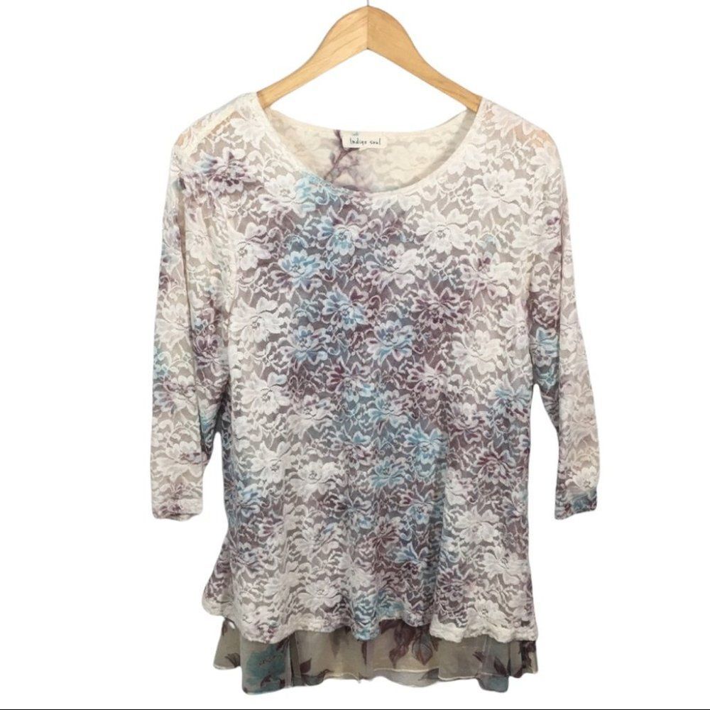 Reposhed Vintage Floral Lace Overlay Tunic Top